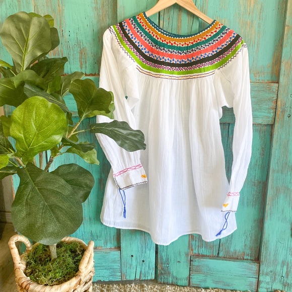 KAAY Boutique Tops - Mexican Embroidered Jalisco Blouse